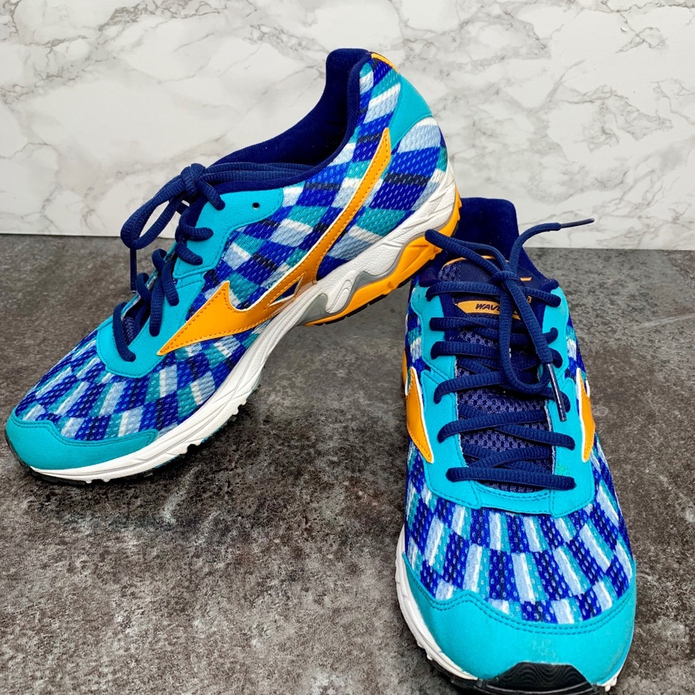💢 Mizuno Sneakers 💢
